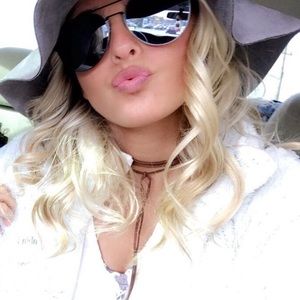 Meet your Posher, Bree